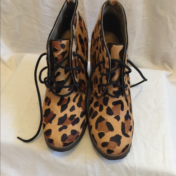 ShoeMint Wedge Booties size 8M - Picture 2 of 5